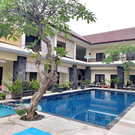 Radha Bali Hotel Kuta  Exterior photo