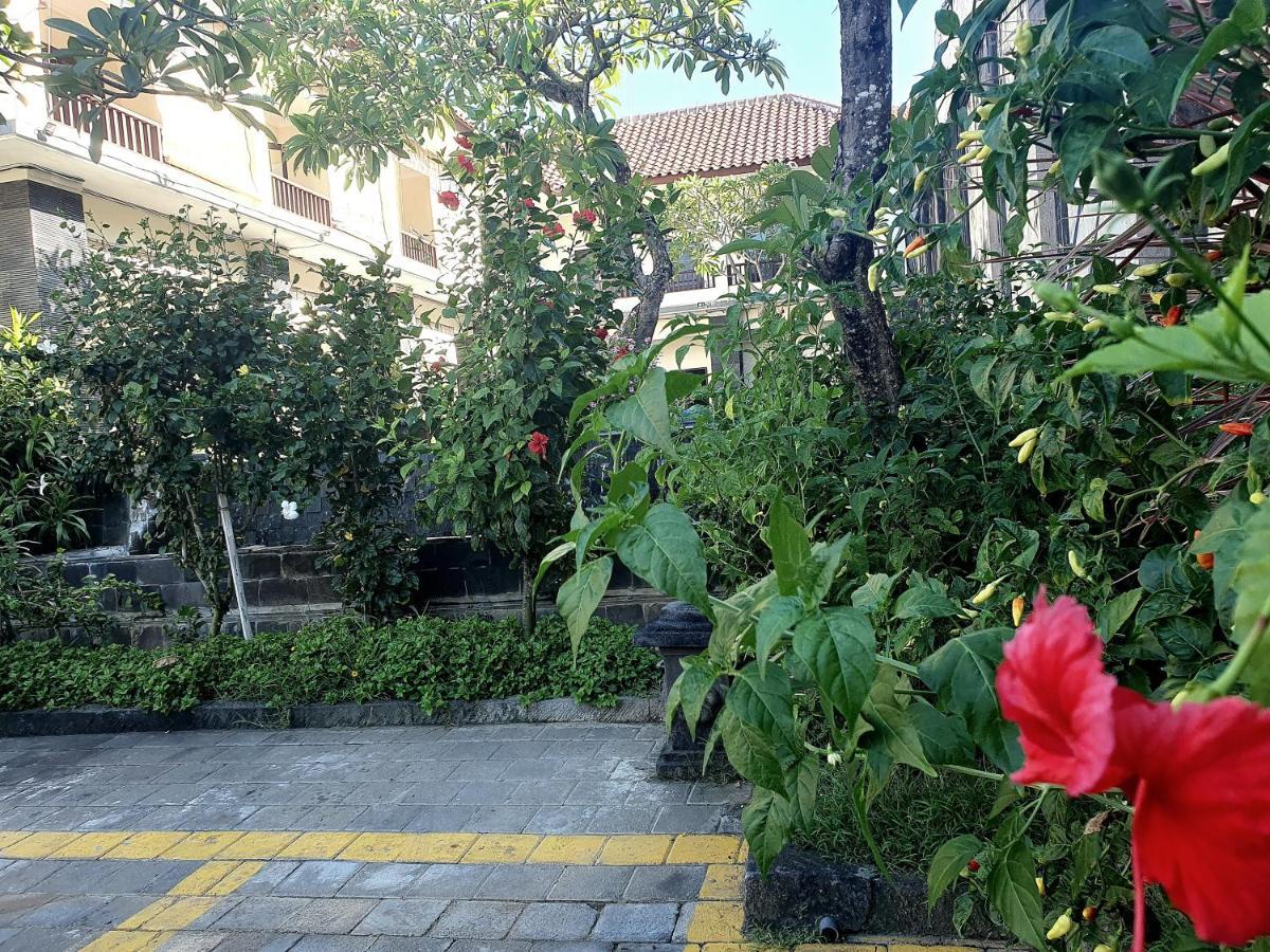 Radha Bali Hotel Kuta  Exterior photo